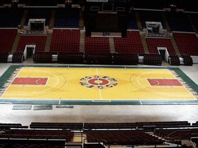 Photos Robert Indiana and the MECCA's popart basketball floor