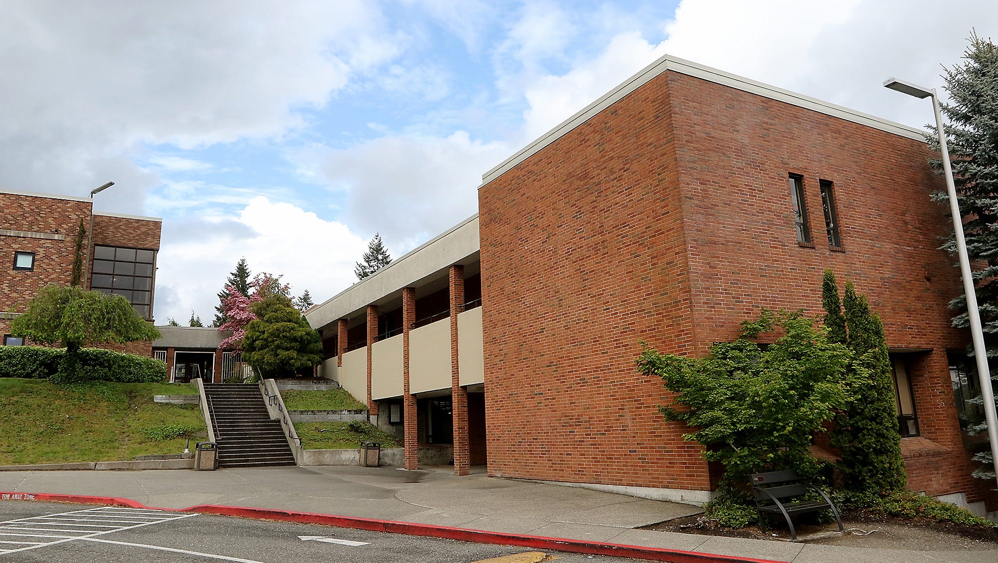 Kitsap library and school district agree to share library, admin space