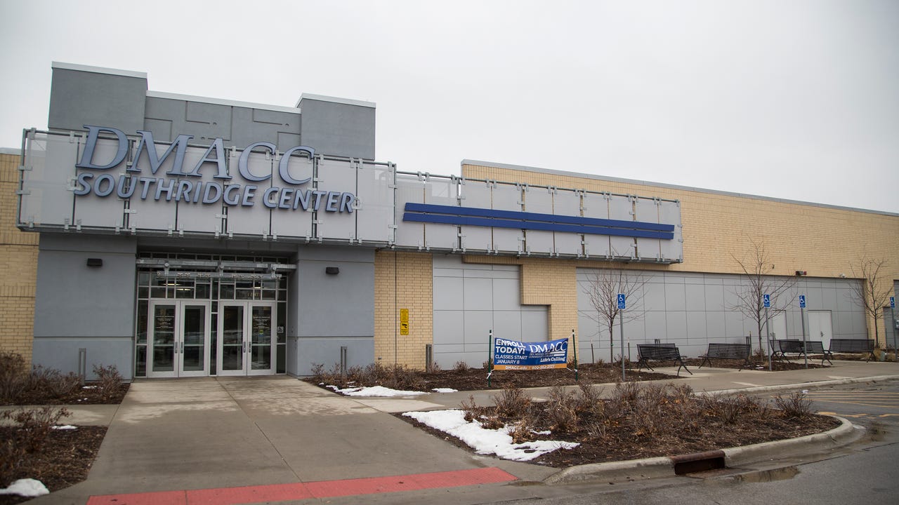 Des Moines Shopping >> What Will Retail Shopping Look Like In 2040 Look In Your Des Moines Shopping >> What Will Retail Shopping Look Like In 2040 Look In Your