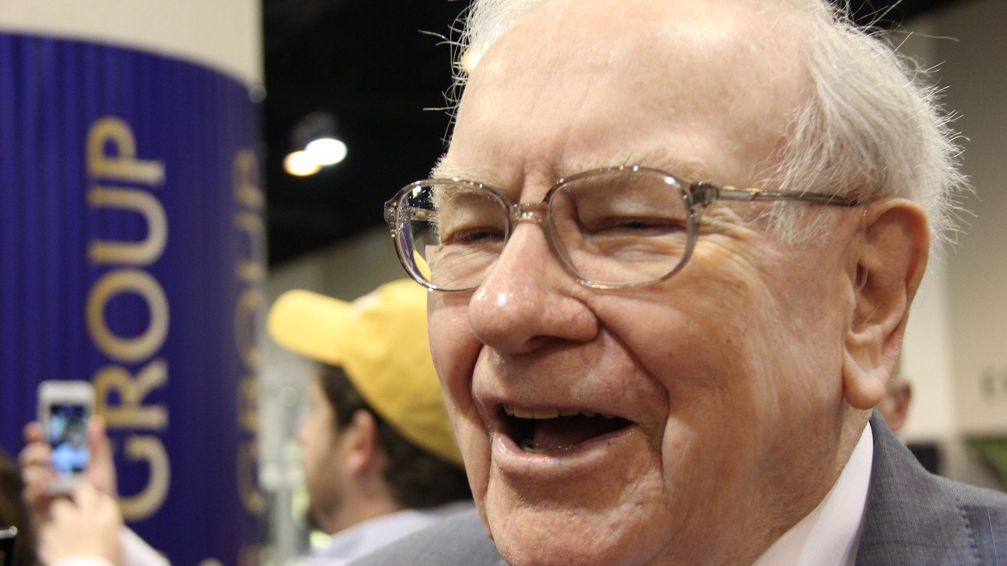 Warren Buffett's Berkshire Hathaway annual meeting ...