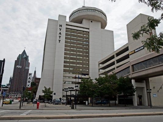 Downtown Milwaukees Hyatt Regency Hotel Sold To Miami Investors