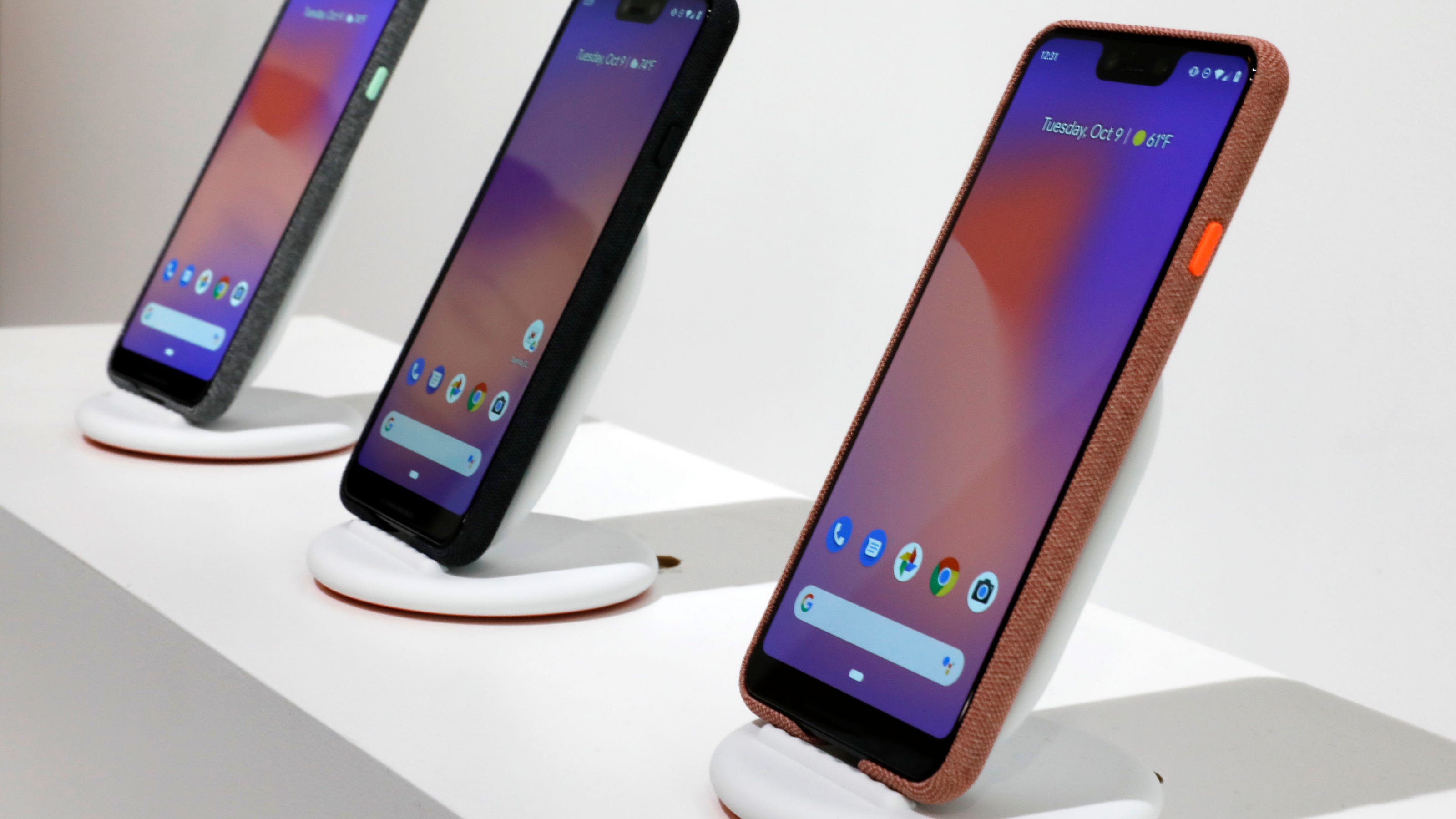 Google unveils new phone