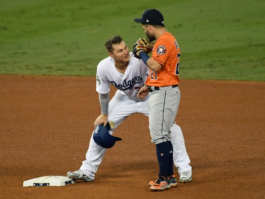 Game 7 at Dodger Stadium: Joc Pederson chats with Jose