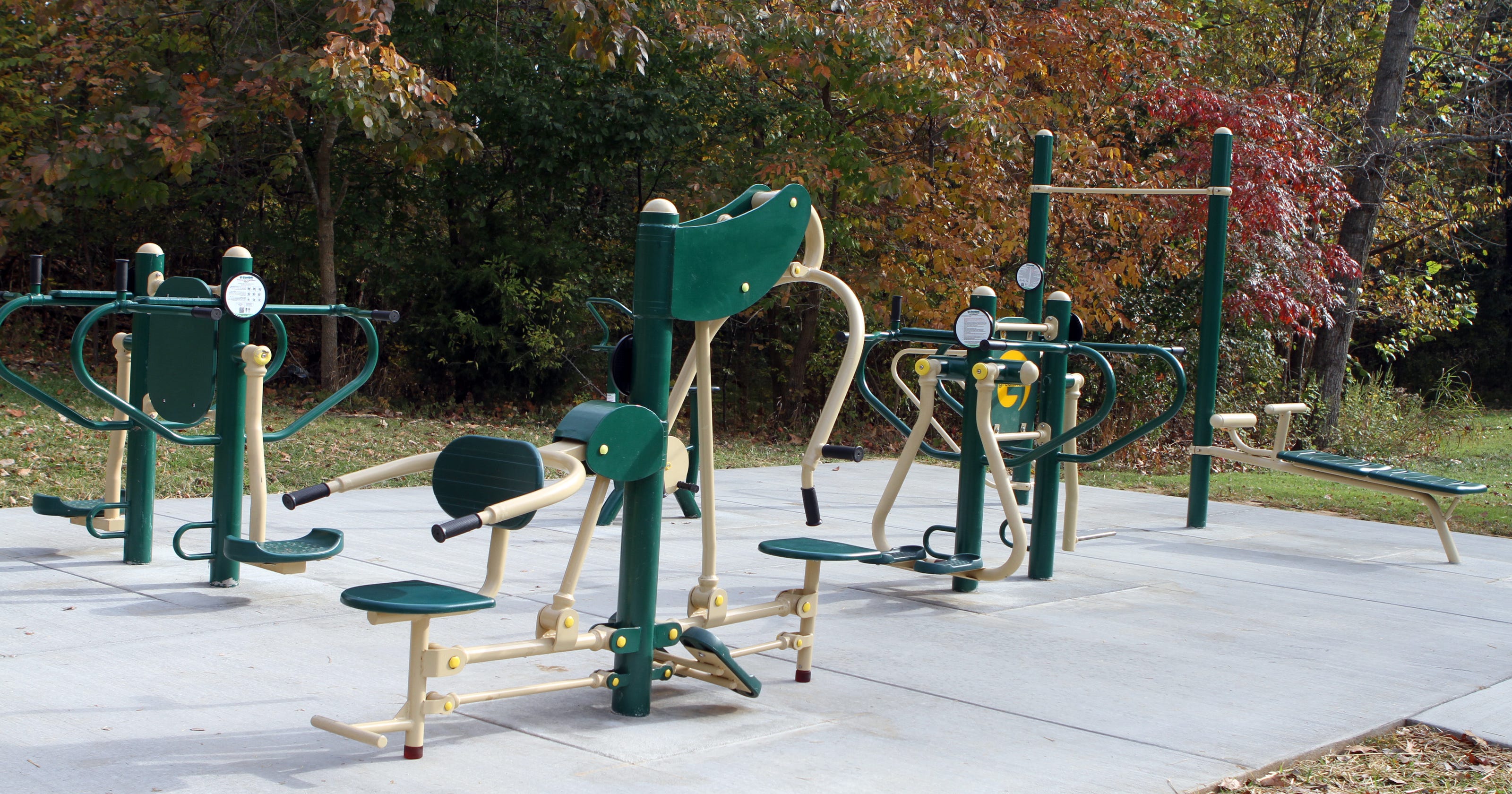 Outdoor gym opens on Clarksville Greenway