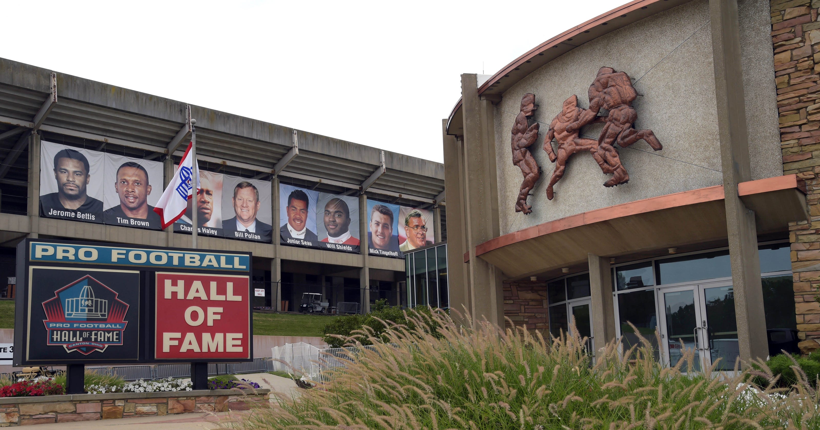 A closer look at Pro Football Hall of Fame's 2015 class