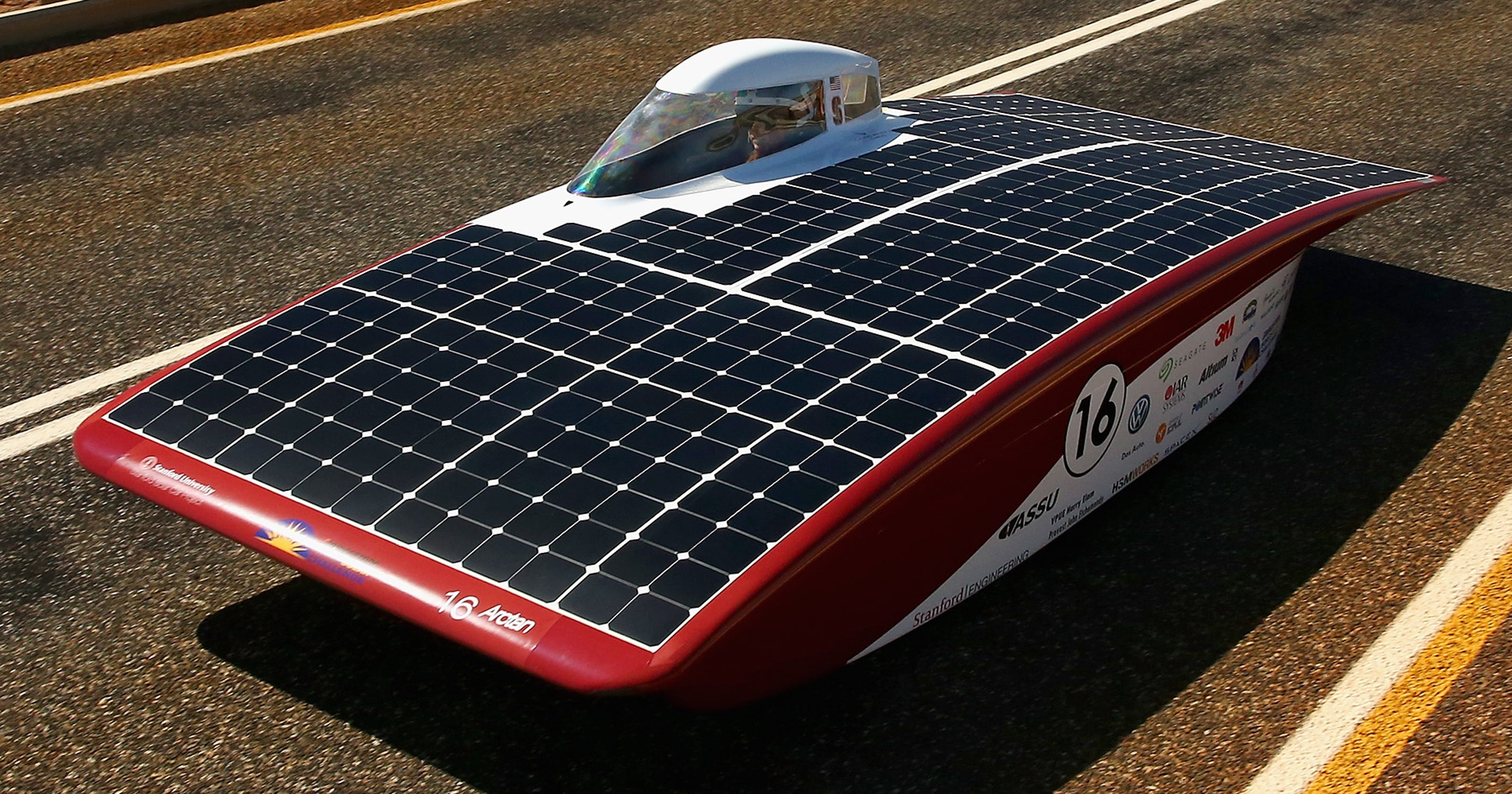 Машина на солнечных батареях