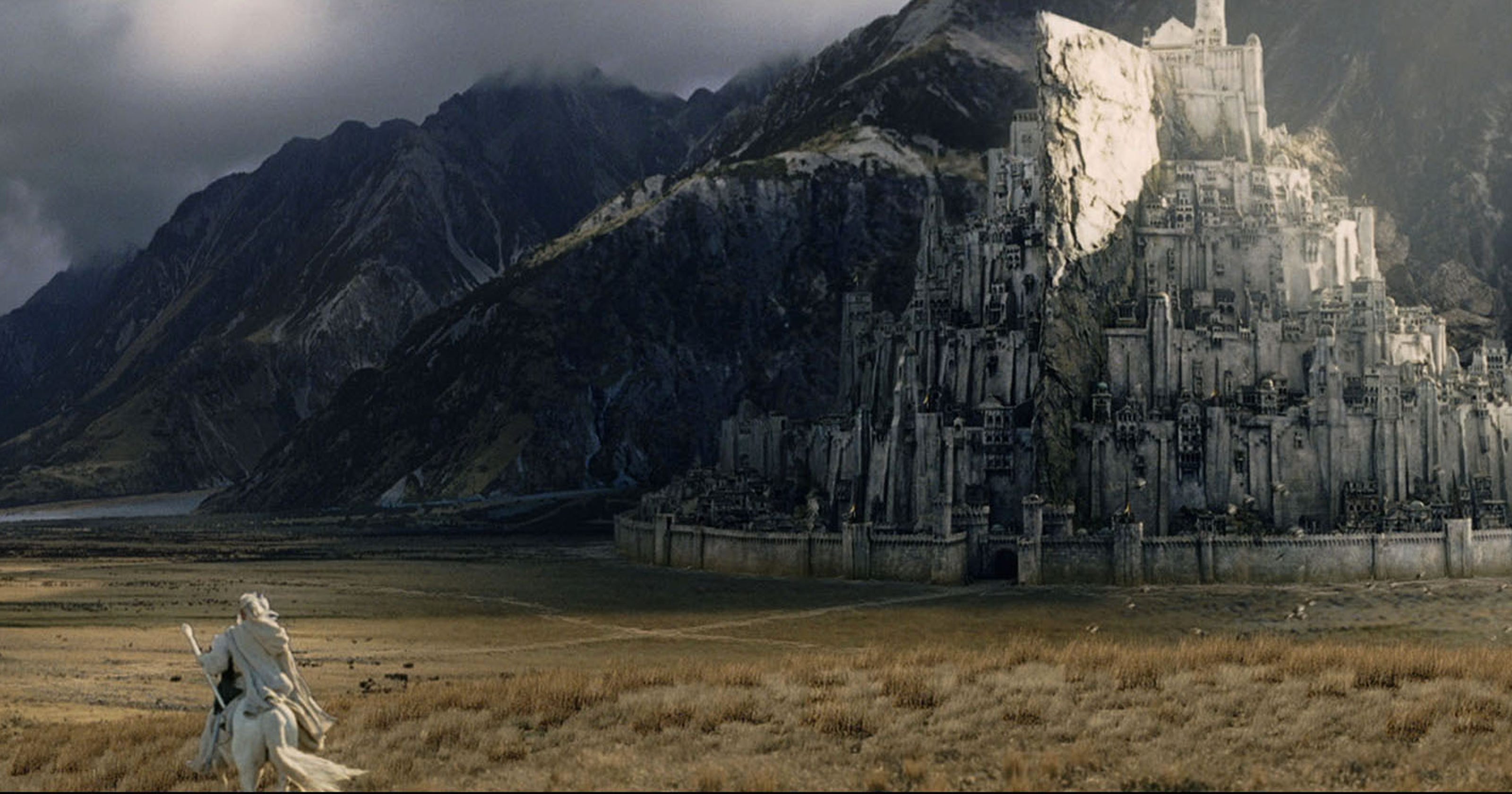 lord-of-the-rings-minas-tirith-life-size-replica ...
