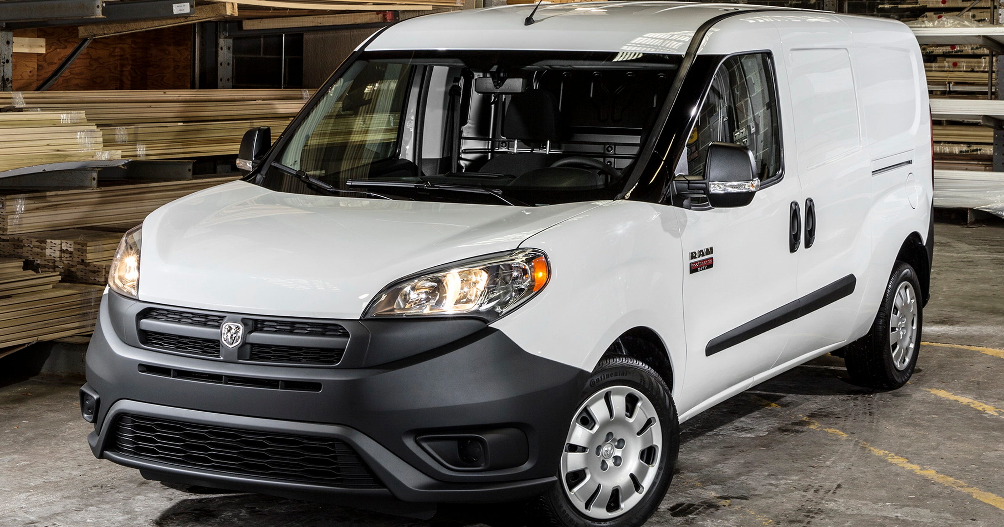 2015-ram-promaster-city-a-new-commercial-option