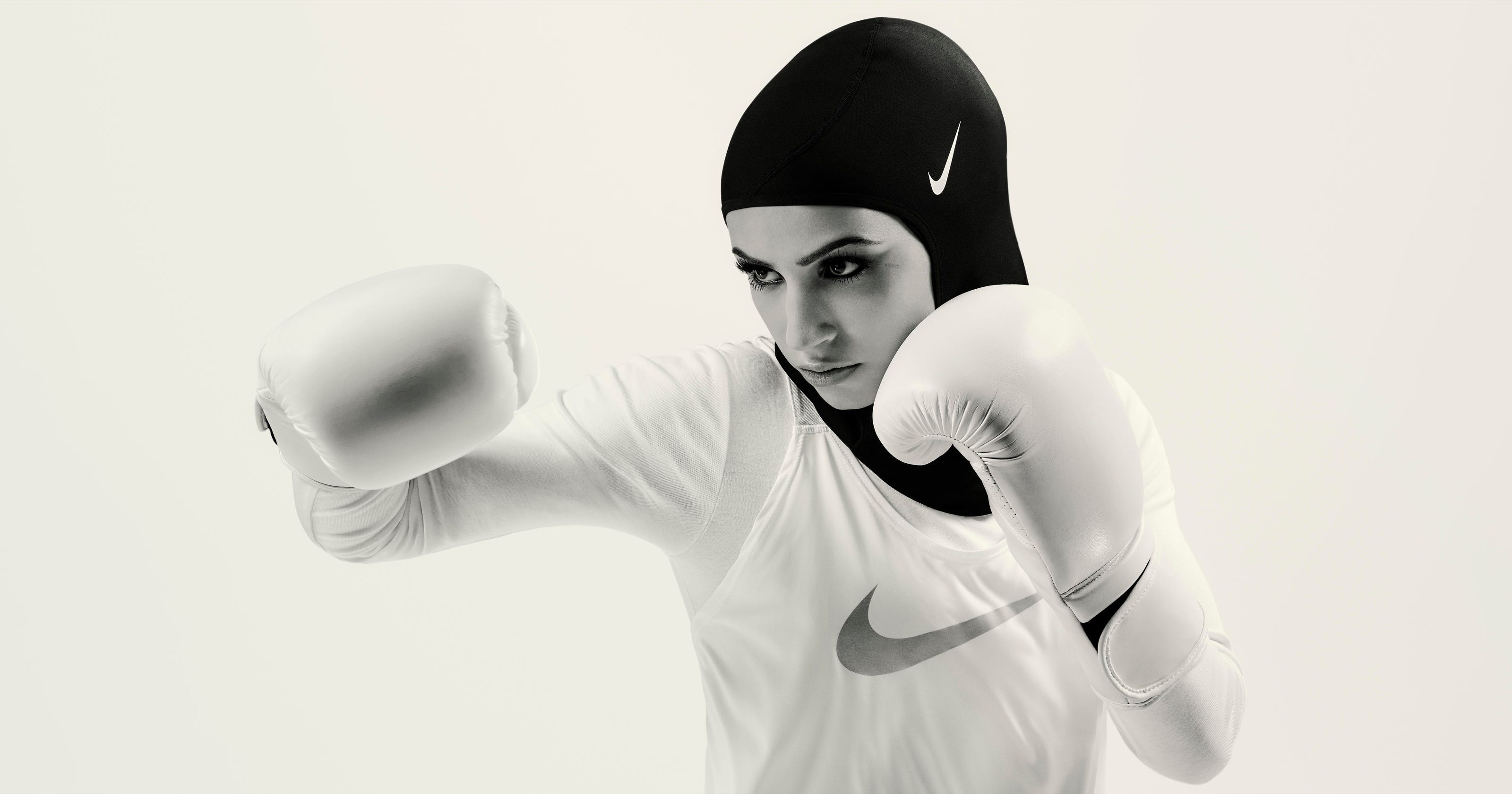  Nike  begins selling a performance hijab  for Muslim female 