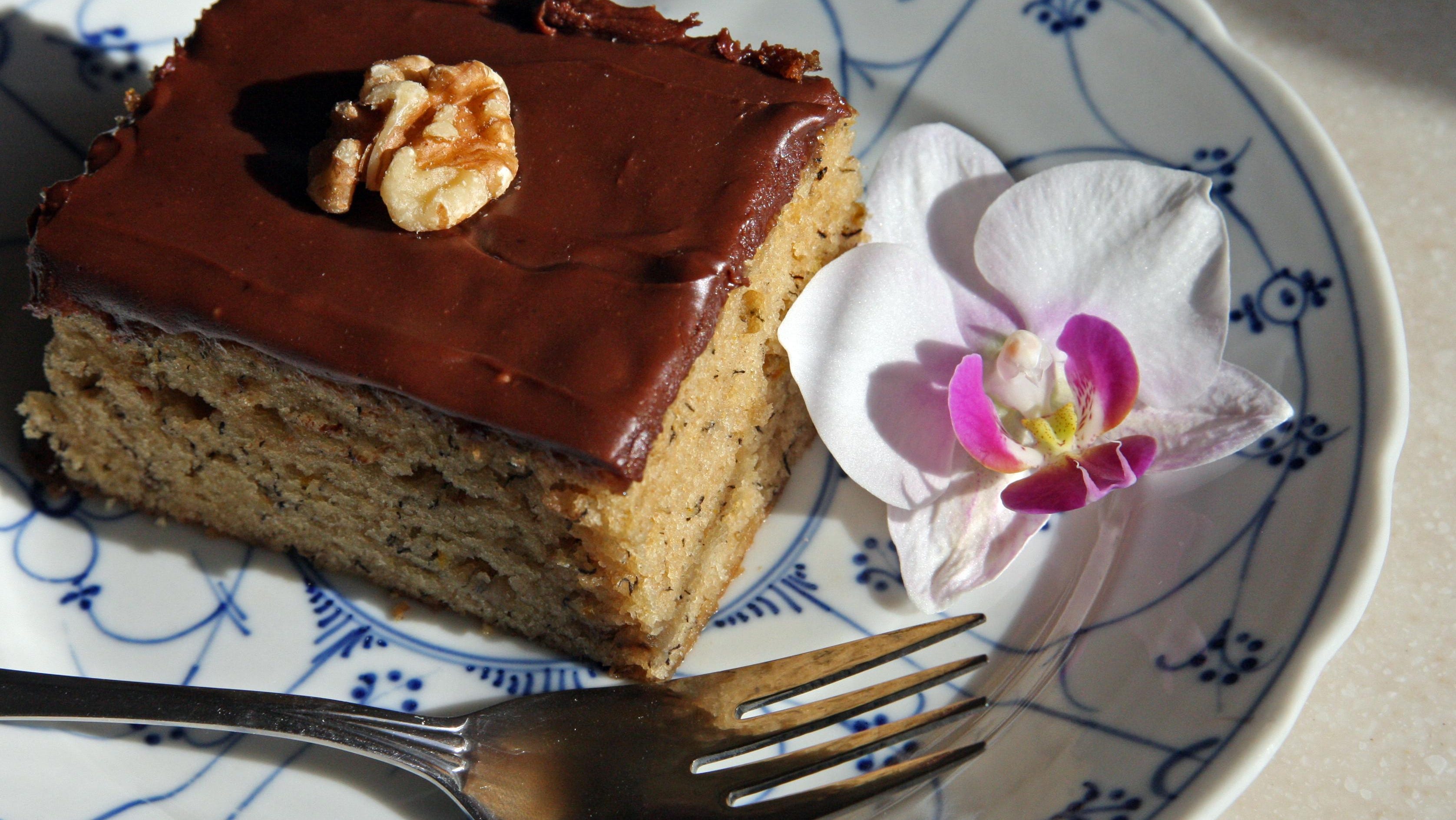 Ina Garten S Banana Cake Is Close To Grandma S