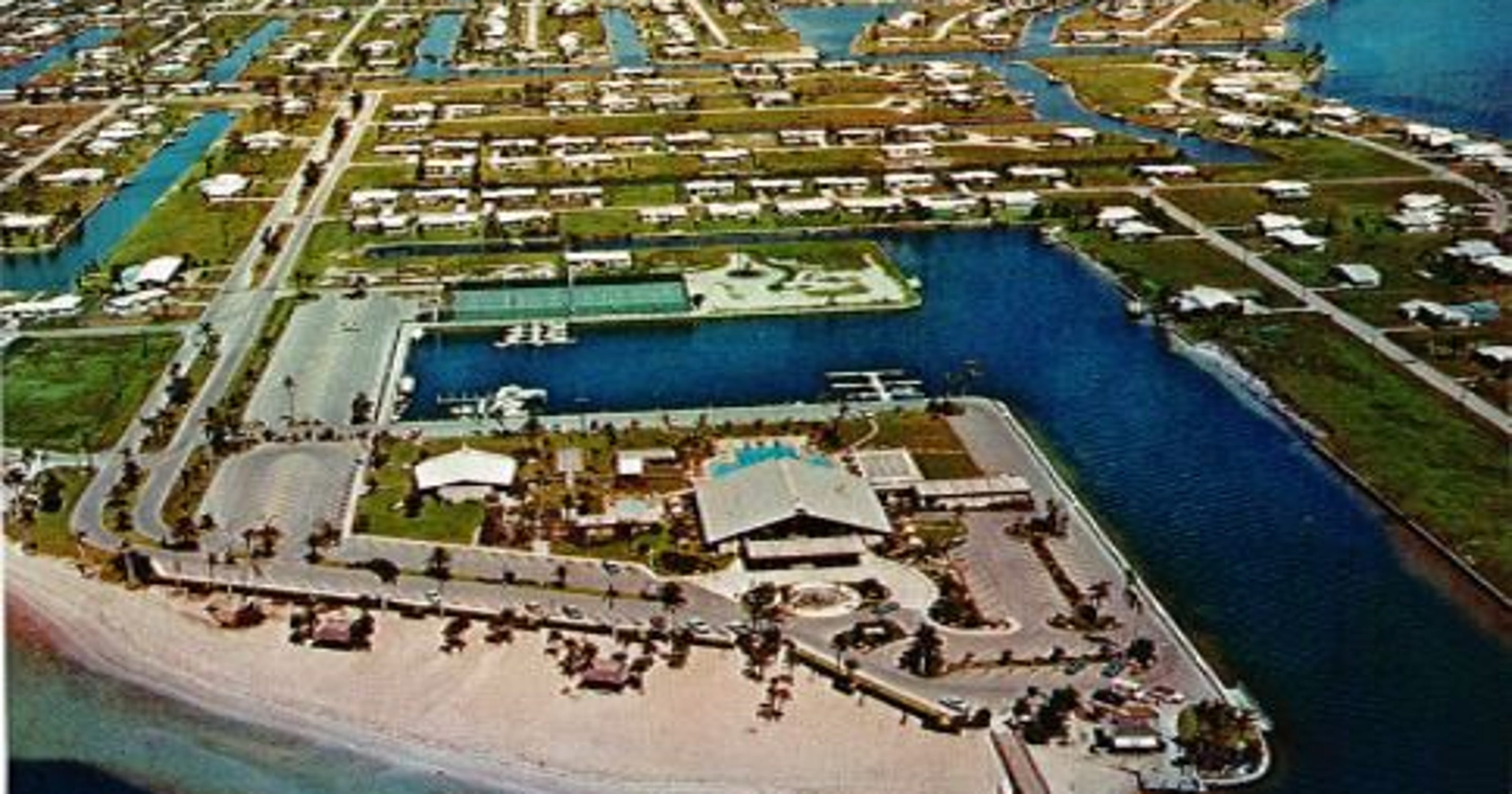 yacht club pool cape coral