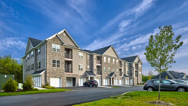 One- and two-bedroom rental homes — many with garage parking — are available with management-provided maintenance at Southgate Middletown.
