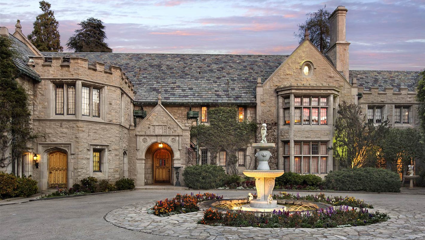 Playboy mansion sold to Twinkies owner