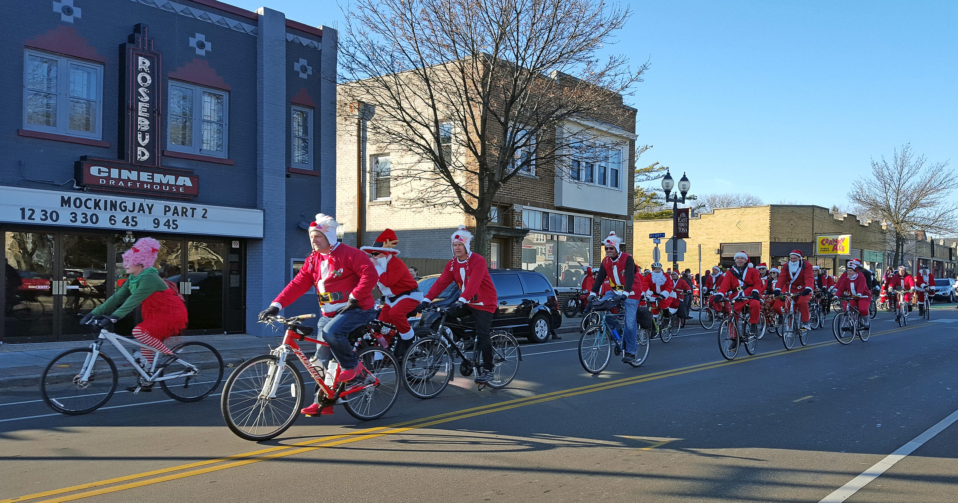 Santa bike ride will roll through Milwaukee Saturday