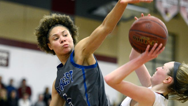 Talents Go Beyond Court For Southwest S Hiedeman