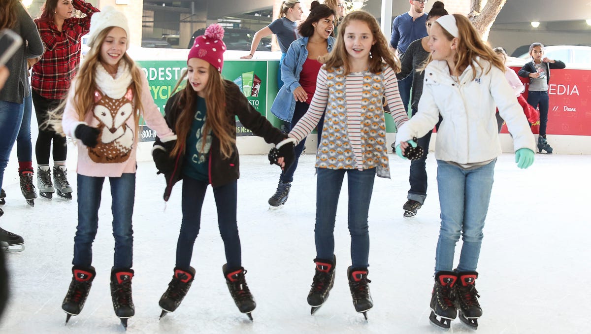 Temporary ice skating rink now open in downtown Salem