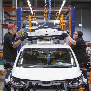 In June, GM produced 130 self-driving Chevrolet Bolt EVs. It was the first time that self-driving cars had been mass-produced in a regular auto factory.