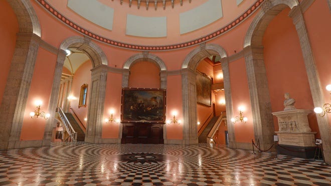 The interior of the rotunda at the Ohio Statehouse