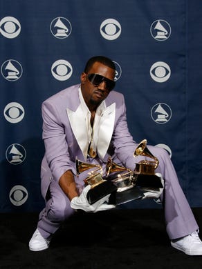  Kanye West to perform Sunday Service at Pigeon Forge 