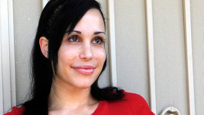 Huge Pregnant Stomach With Dectuplets - 8 facts about 'Octomom' Nadya Suleman