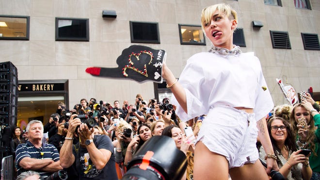 Sexualization Miley Cyrus - The new norm in Hollywood? Hypersexed
