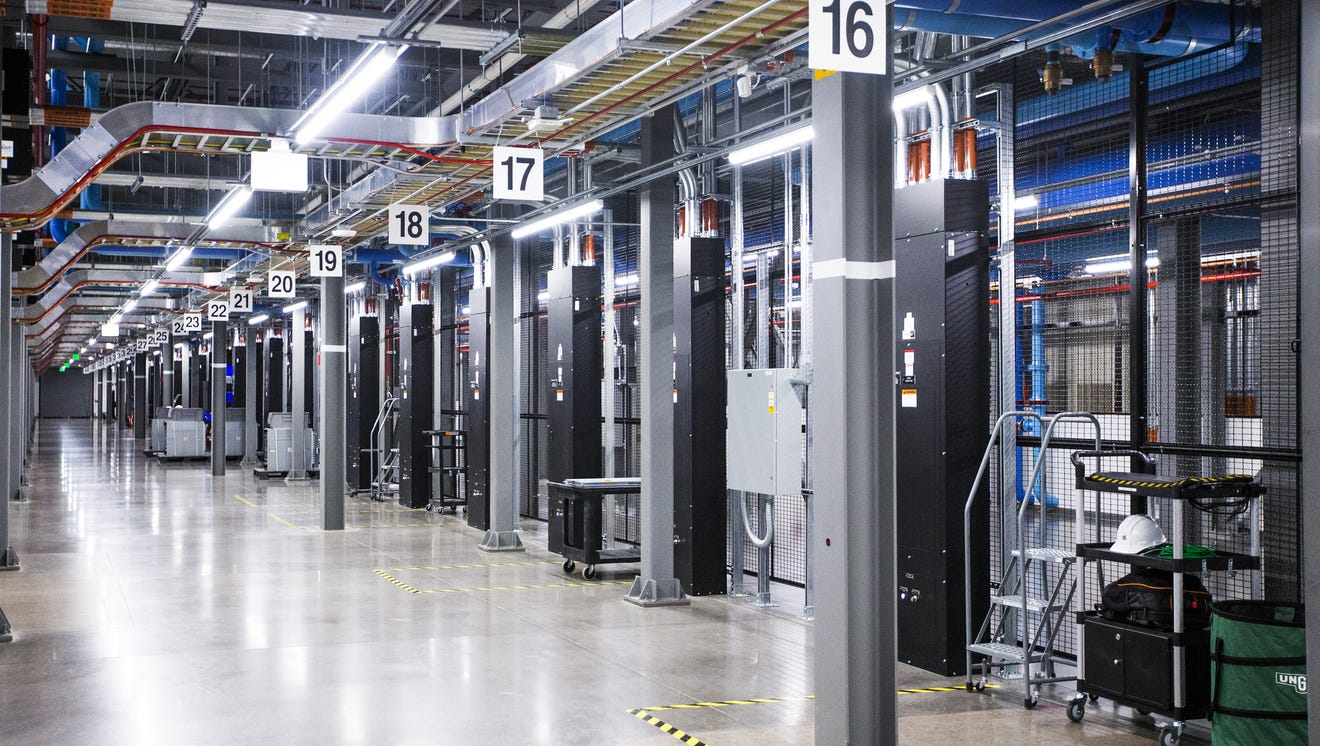 Inside the fortress Apple's 1.3 millionsquarefoot Mesa data center