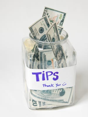 How much to tip? Well, it depends. 4 tips to make it less taxing