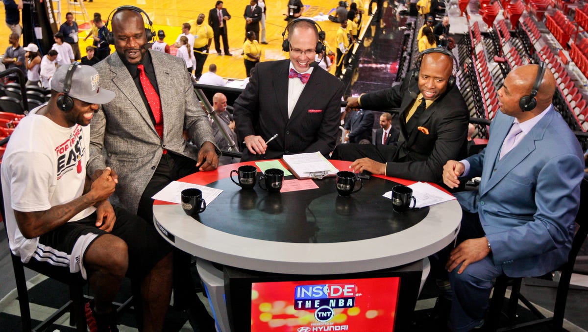 NBA agrees to enormous 9-year TV deal