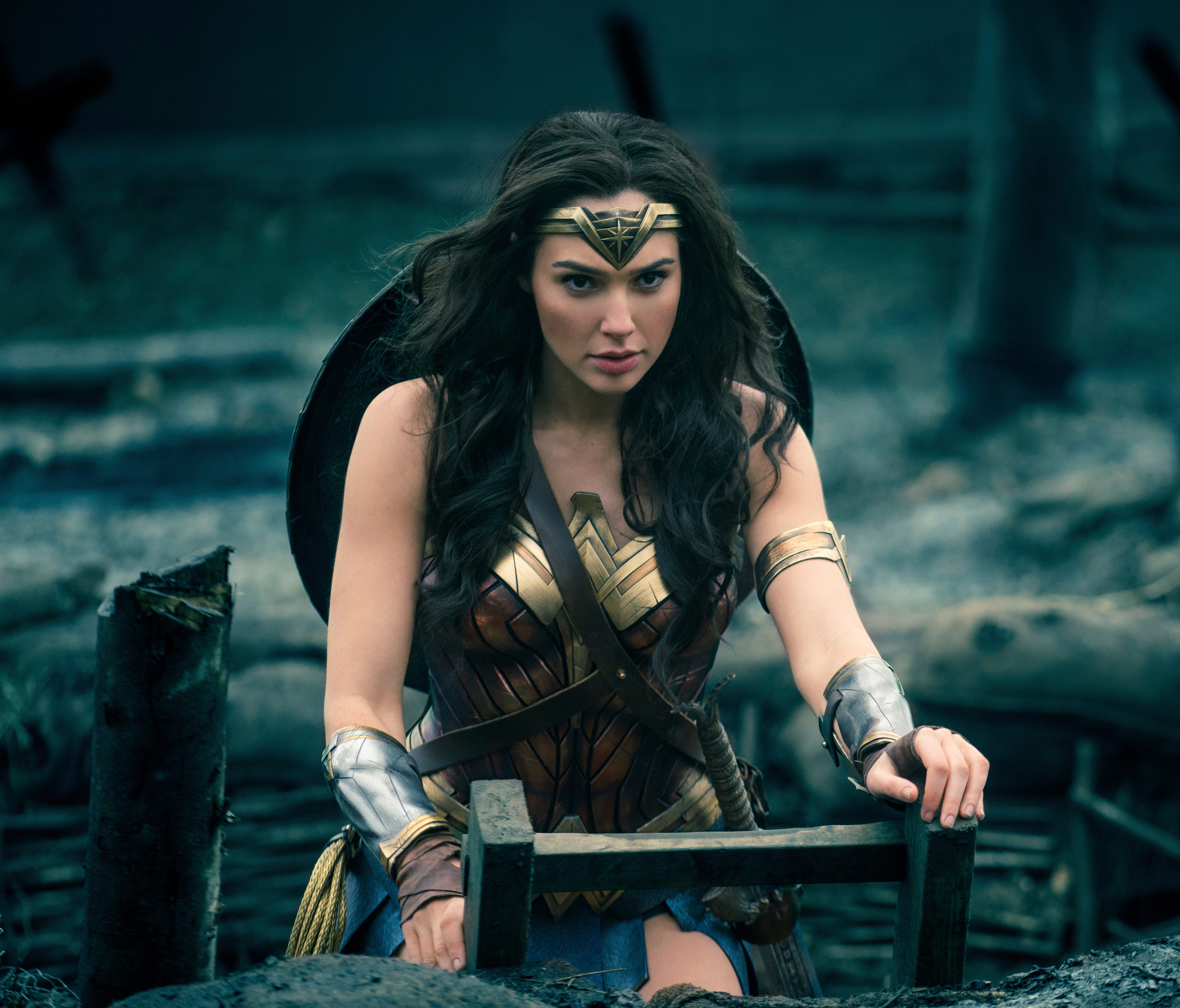 Wonder Woman (Gal Gadot) prepares for battle in no man's land.