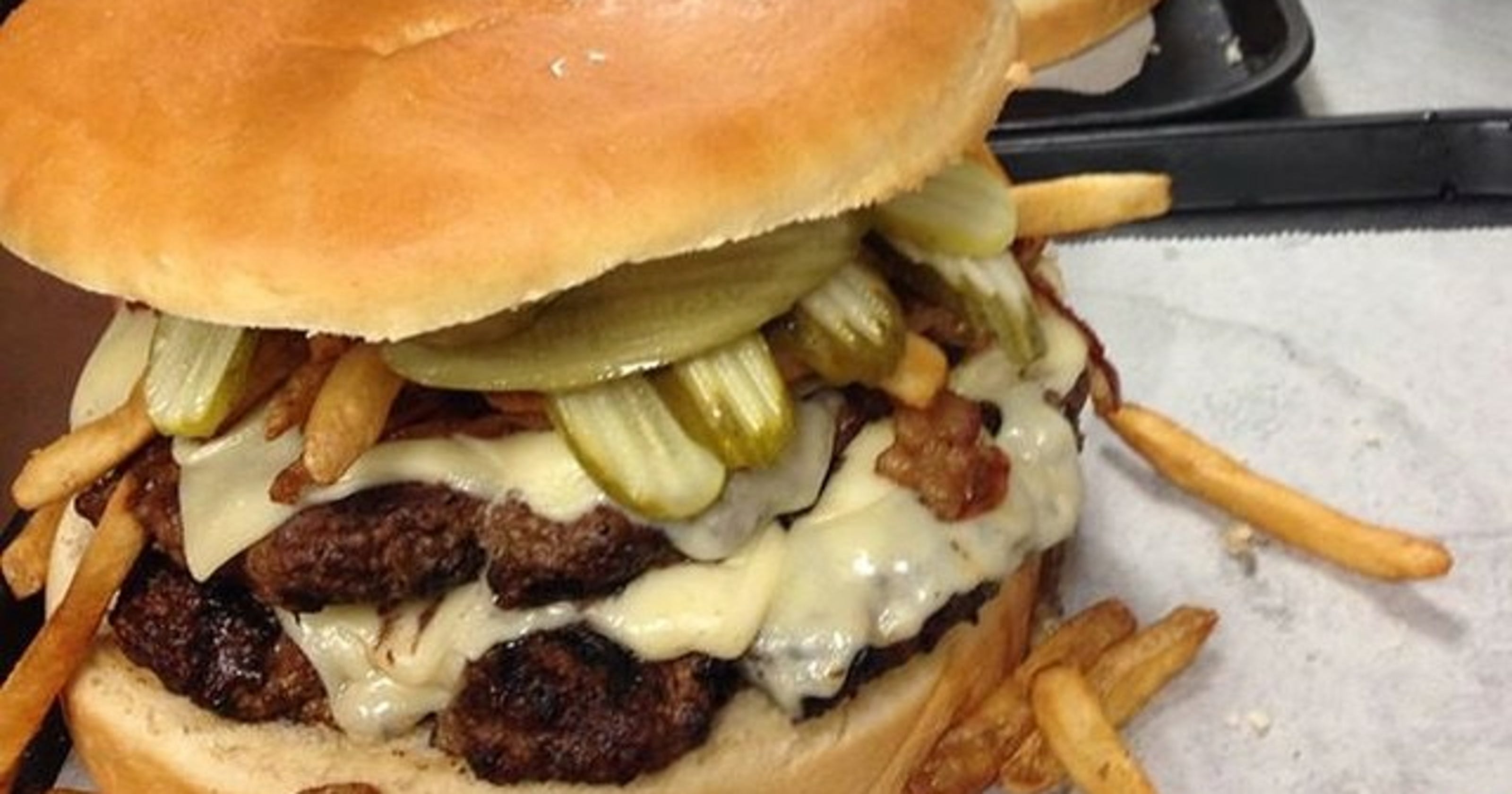 7 ridiculous food challenges near Indy