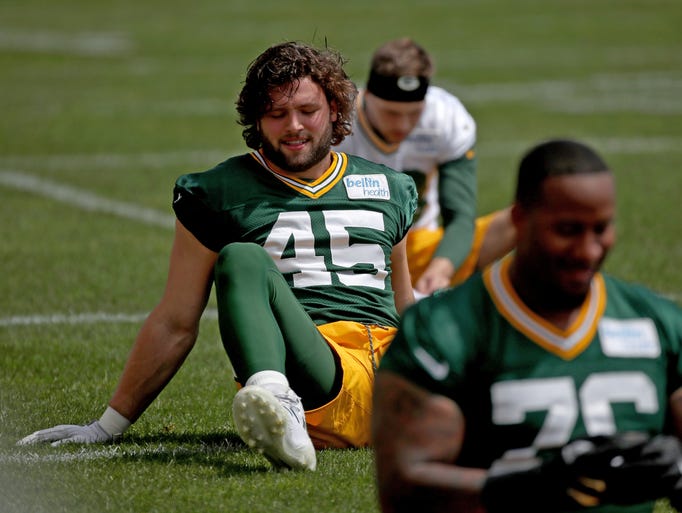 Green Bay Packers outside linebacker Vince Biegel (45)