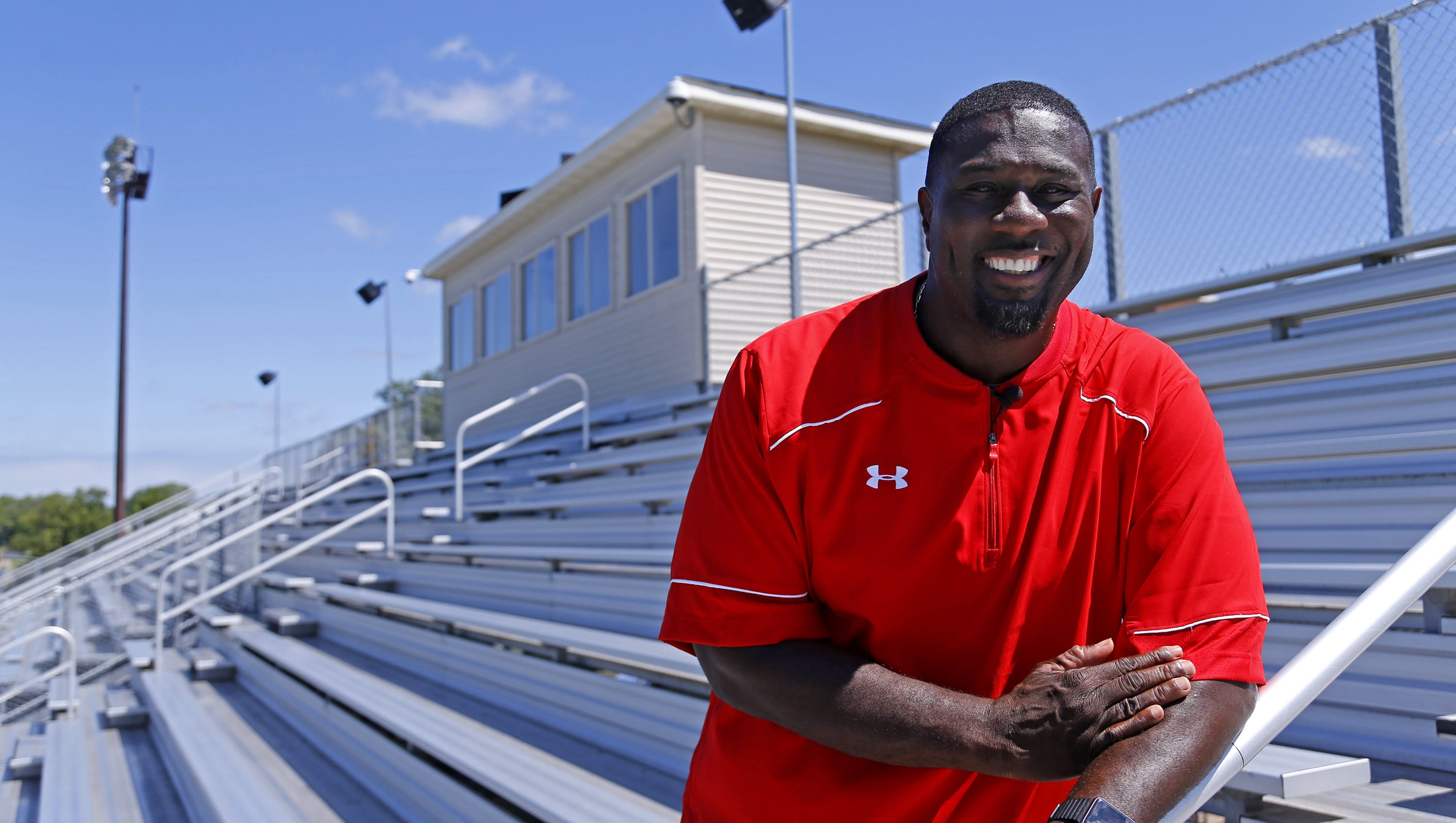 Cardinals Star Larry Fitzgerald Lives In Arizona But Like Most Transplants Home Is Somewhere Else