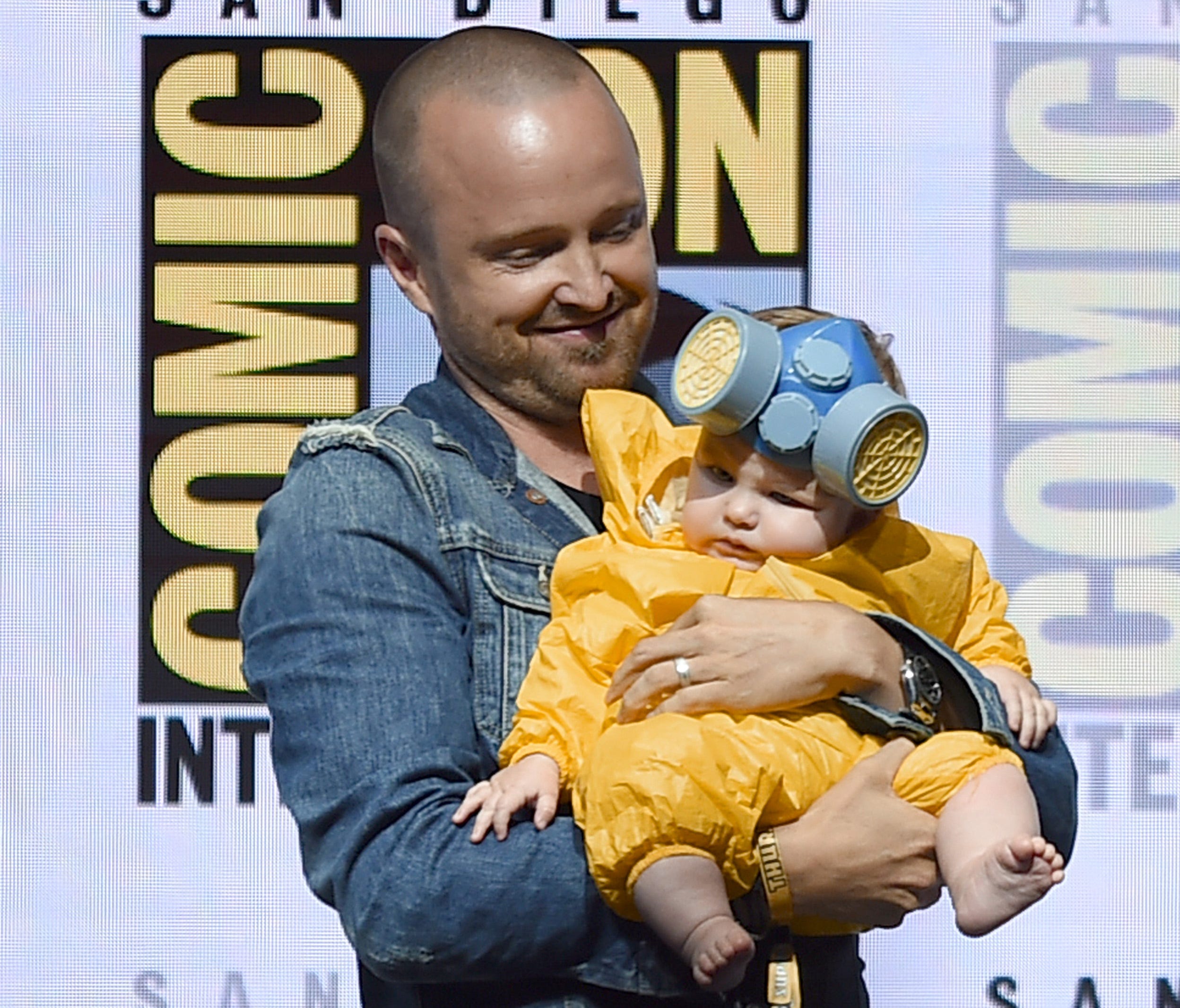 Aaron Paul, with baby Story Annabelle dressed as his character Jess Pinkman, joins his 