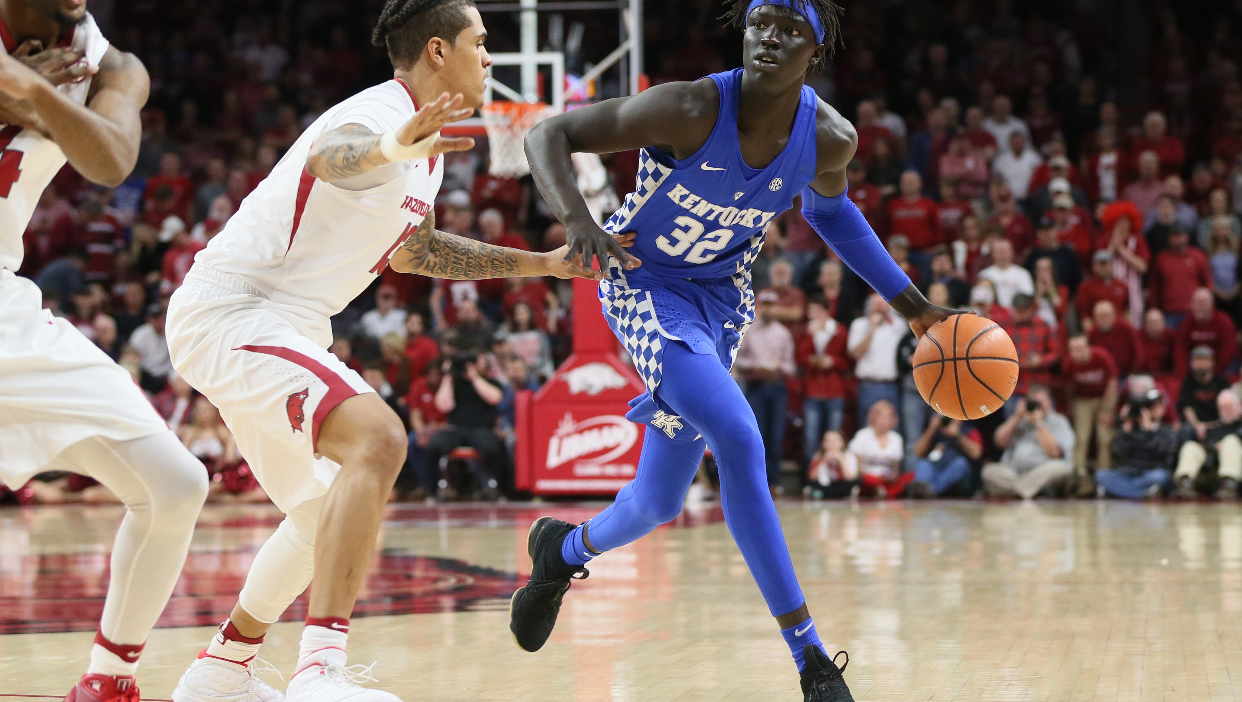 Kentucky Basketball Dominates Second Half In Runaway Win At Arkansas