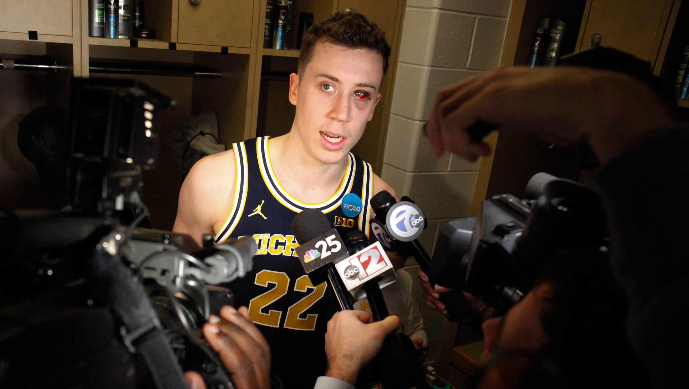 Duncan Robinson Is Full Of Questions And Gives Michigan Answers