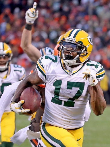 Green Bay Packers wide receiver Davante Adams (17)