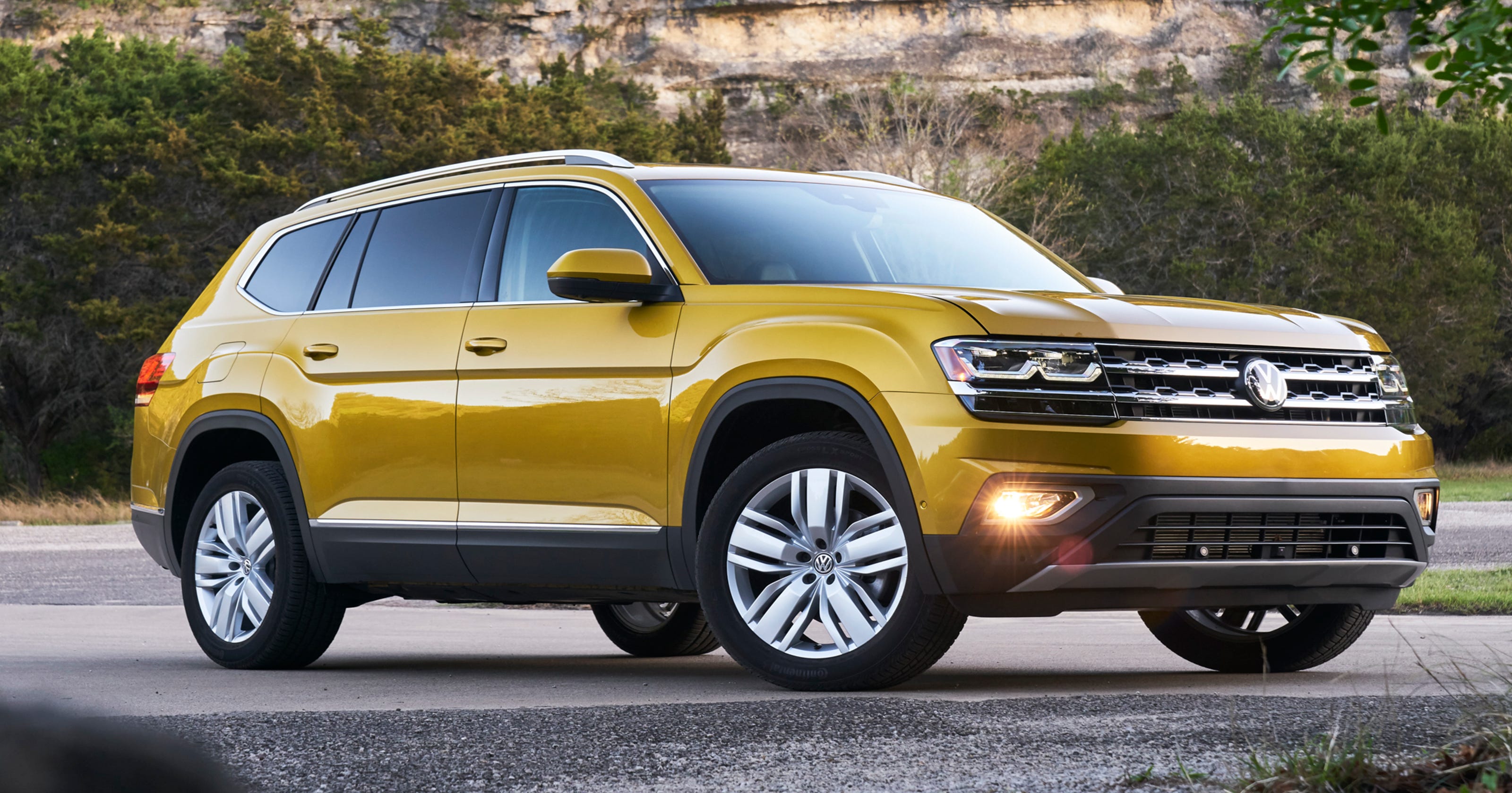 Edmunds Sizes Up Chevrolet Traverse Versus Volkswagen Atlas