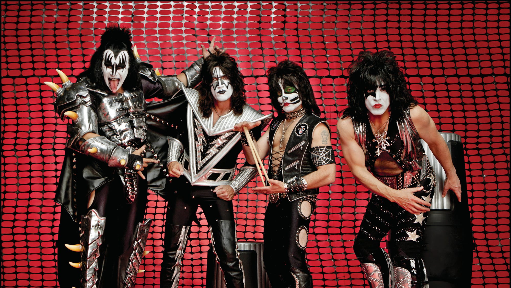Слушать хард рок зарубежный. Группа Kiss. Хард рок группа Кисс. Группа Кисс постеры. Глэм рок группа Kiss.