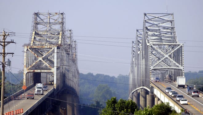 The twin bridges between Henderson and Evansville.