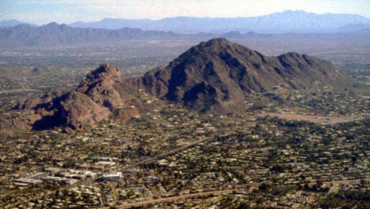 Over the Valley Aerial photos of the Phoenix area