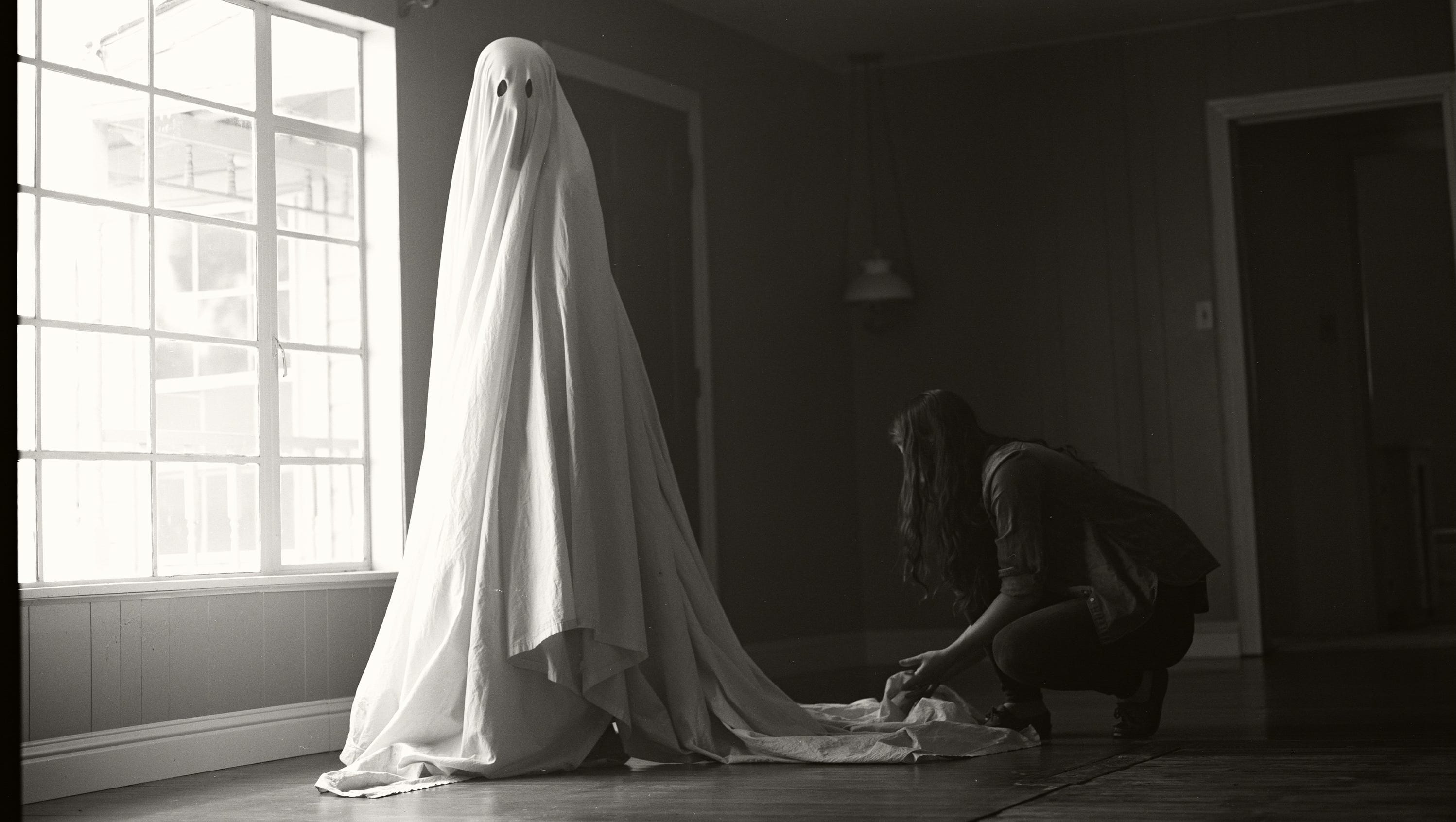Casey Affleck’s ‘Ghost Story’ costume required more than a sheet, seriously