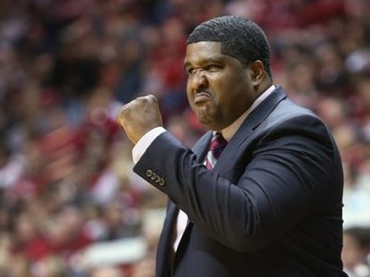 Reports U Of L Basketball Looking At Indiana Assistant Kenny Johnson