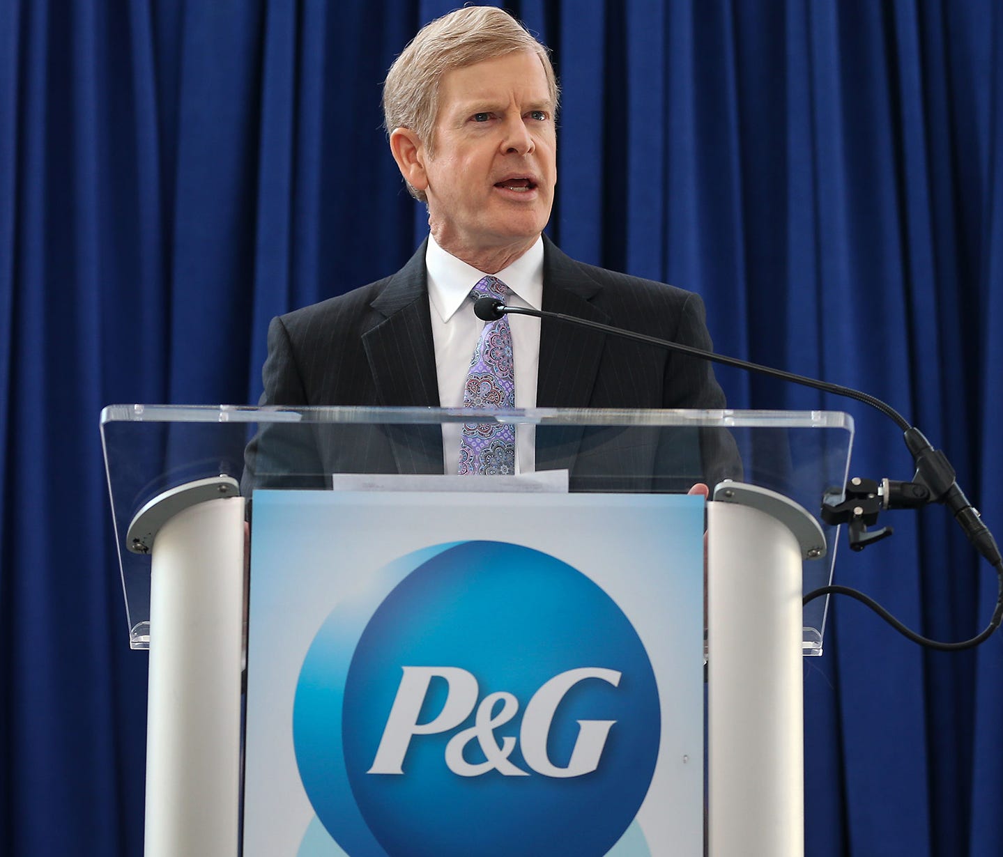 Procter & Gamble CEO David Taylor answers questions at a news conference after P&G's shareholder vote, which prevented Trian Partners CEO Nelson Peltz a seat on the company's board, Tuesday, Oct. 10, 2017, in Cincinnati. The company reported Friday, 