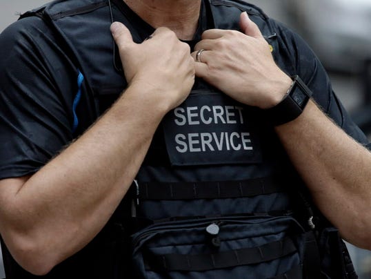 EPA USA NEW YORK TRUMP TOWERS PROTEST POL CITIZENS INITIATIVE  RECALL USA NY