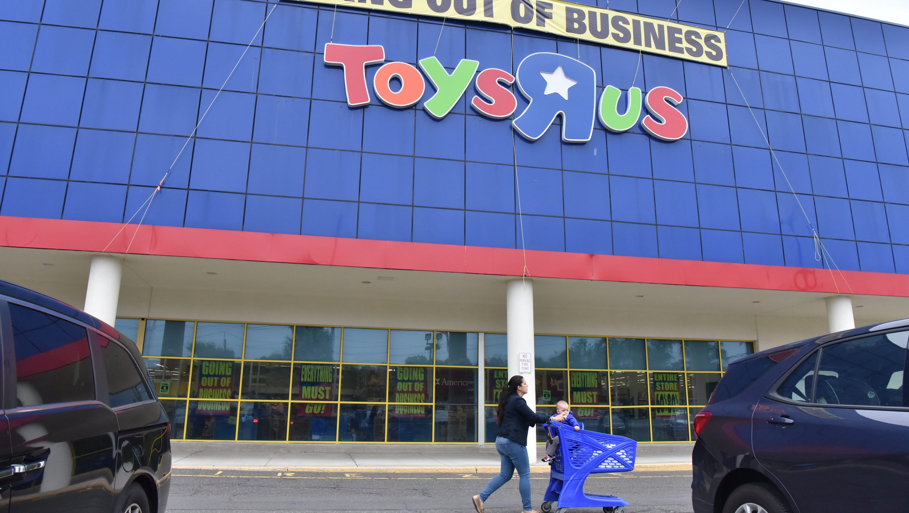 Toys R Us All stores closing on or before June 29
