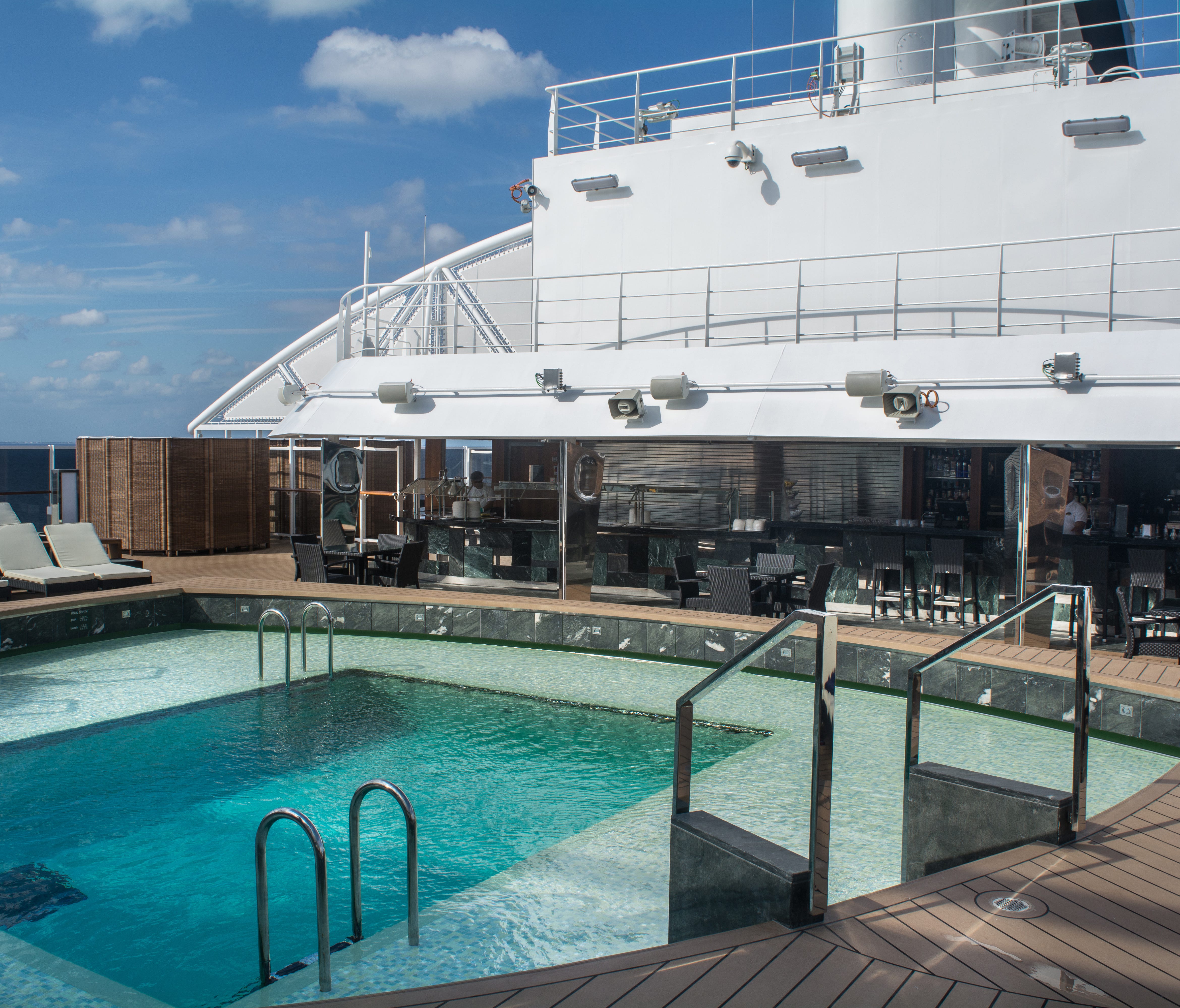 ... while a private sun deck awaits MSC Yacht Club guests on Deck 18 forward ...