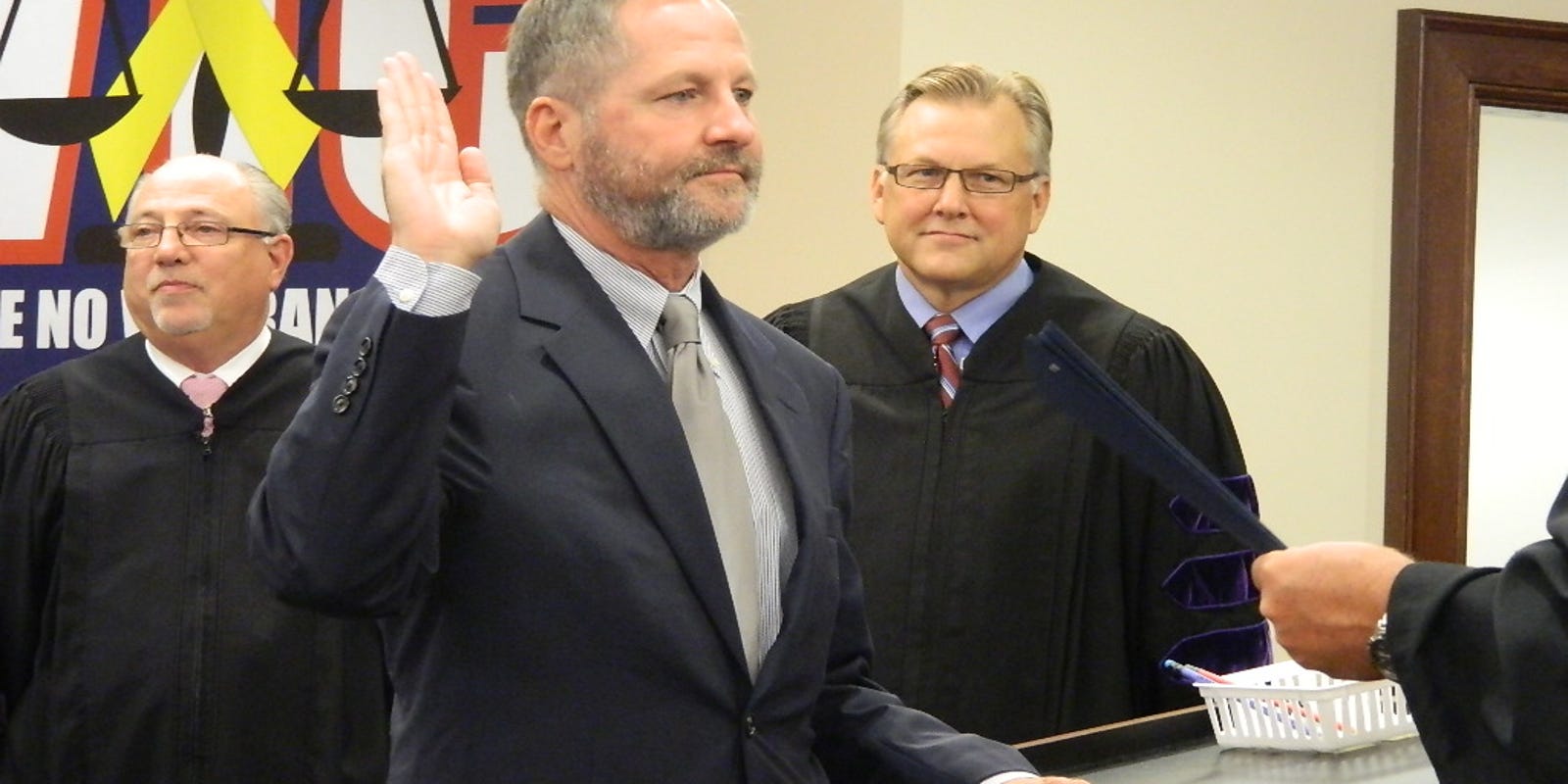 Clarksville General Session Judges Sworn In