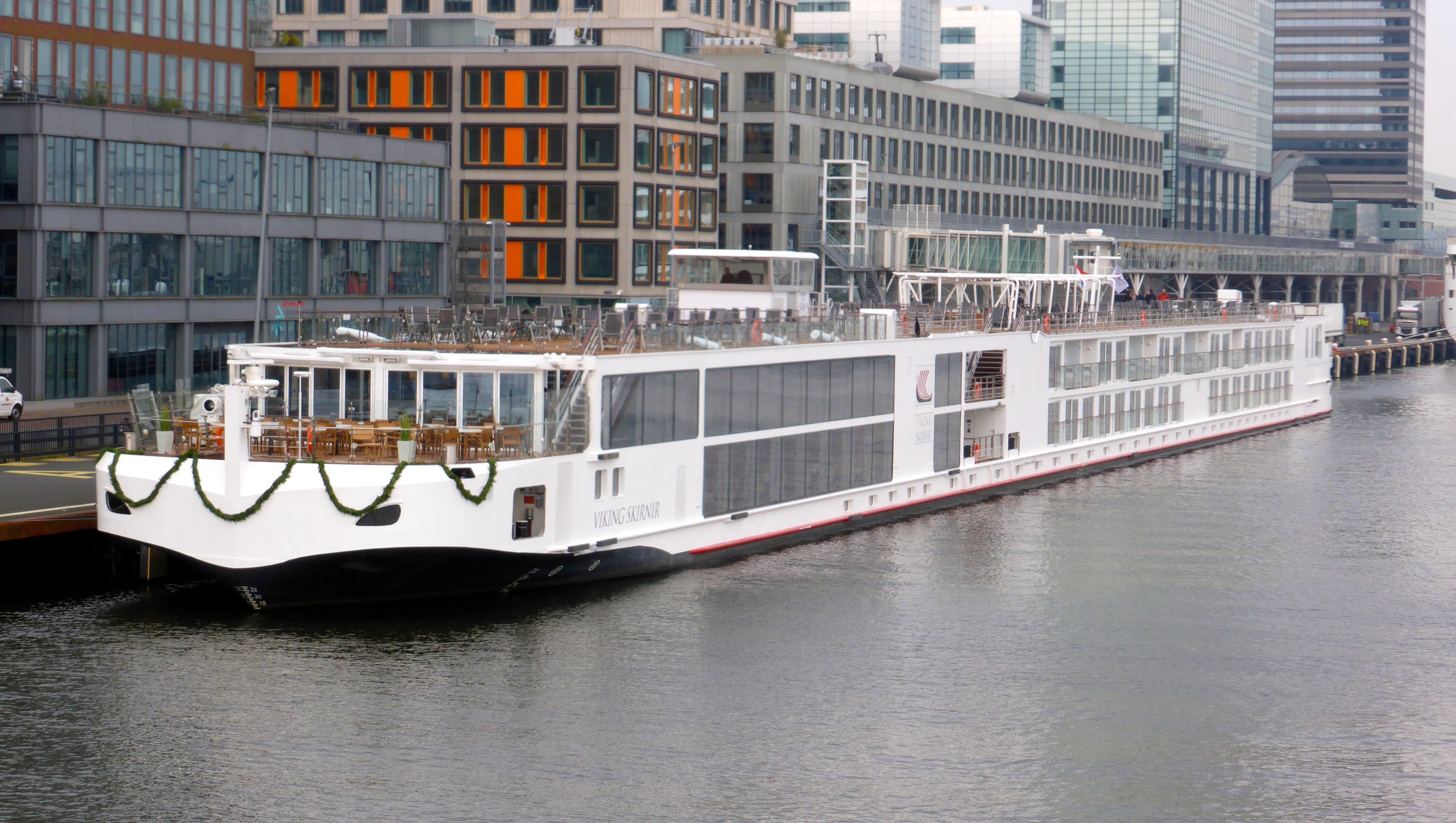 Cruise ship tours Viking River Cruises' Viking Skirnir