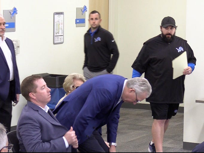 Head coach Matt Patricia arrives to press conference
