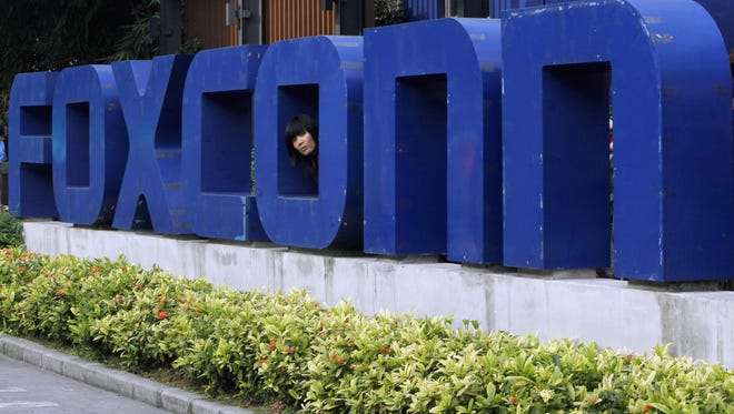 Foxconn is planning to build a massive $10 billion plant in southeast Wisconsin that would employ thousands of workers.